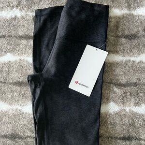 Lululemon Wunder Train Fit High- Rise Tight 25” NWT. Color BZCK